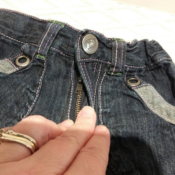 ⬇️Mini Ungava unique colourful capris - Picture 7 of 13